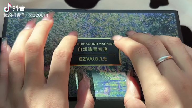 六六ASMR助眠视频在线播放|轻柔敲击与耳语哄睡触发音疗愈
