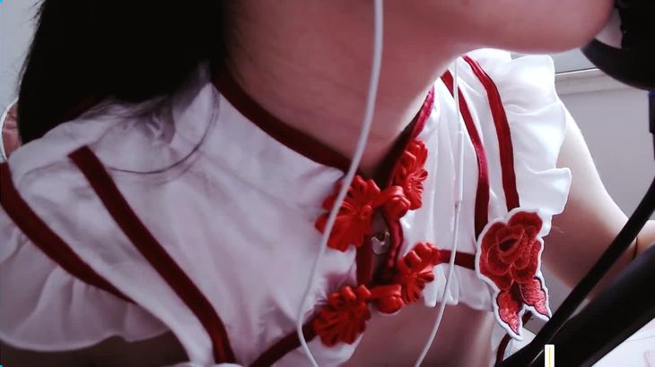 Aki秋水ASMR视频在线播放:七夕特辑助眠舔耳触发音