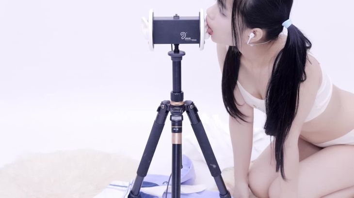 晓美ASMR口腔音助眠视频在线播放:专业掏耳按摩触发音沉浸体验