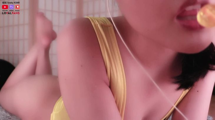 蛇蛇助眠ASMR视频在线播放:颅内按摩与沉浸式助眠体验