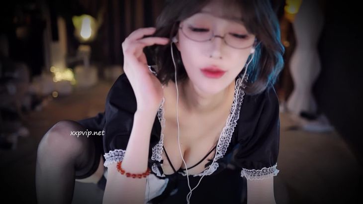张爱玲ASMR吃女视频在线播放