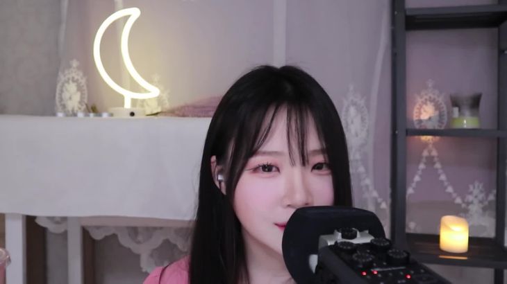 위스퍼링 ASMR耳语助眠视频在线播放 - 麦克风轻柔故事哄睡