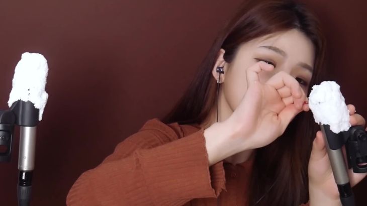 폼클레이 ASMR主播视频在线播放:泡沫黏土耳部护理触发音