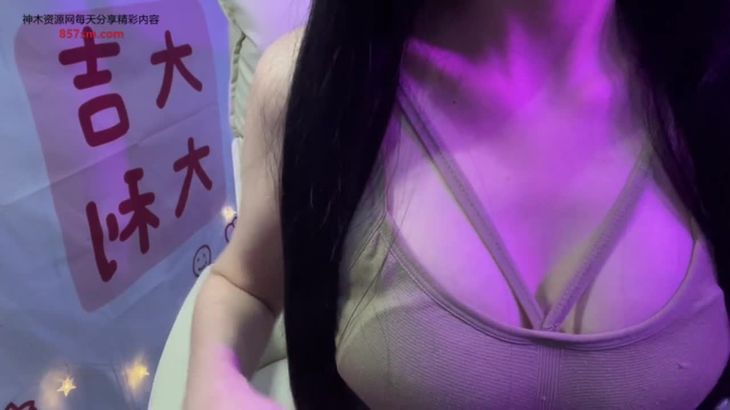 婉儿别闹ASMR在线播放:火箭开箱助眠视频+沉浸式拉链音效体验
